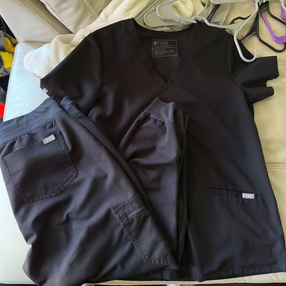 Figs black scrub set
